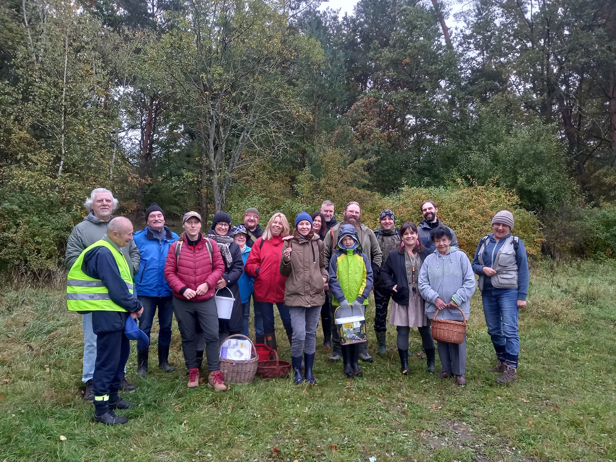 Grzybobranie z grzyboznawcą koło Barcinka – relacja z wydarzenia 14.10.2025