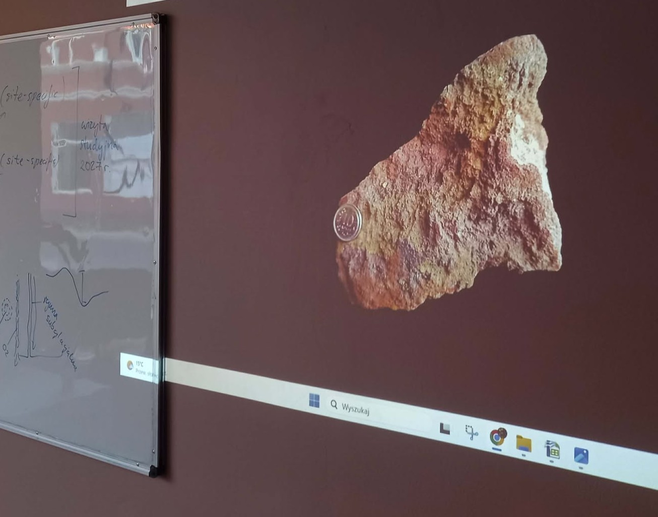 Tworzymy wzornik ceramiczny z użyciem lokalnych surowców geologicznych